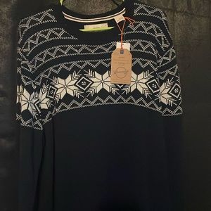 Weather proof vintage holiday sweater